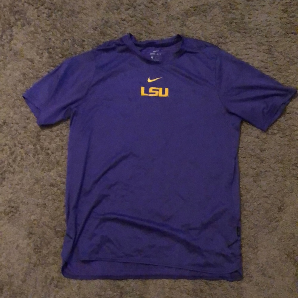 LSU Nike Tee XL, Dri-fit, LSU logo, comfort and sports